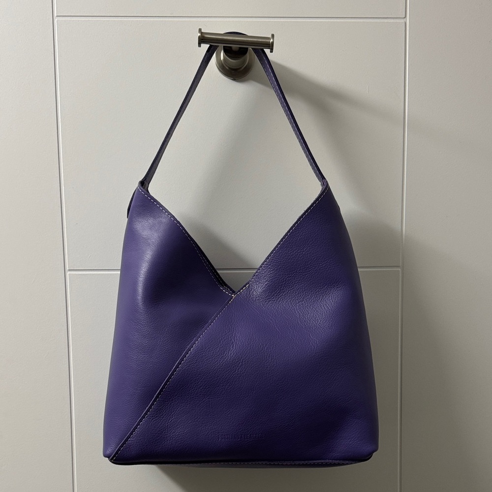Portland Leather Naomi Oversized Tote